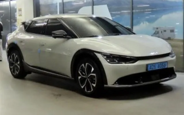 EV6 중고차 EV6 롱레인지 AWD 매물 사진 8 - 2023/02 43,094km