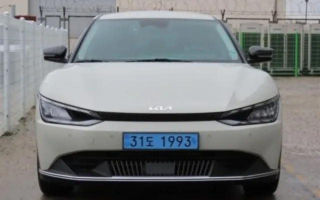 EV6 중고차 EV6 스탠다드 매물 사진 4 - 2023/08 24,298km